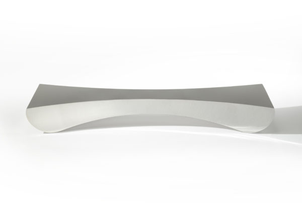 art furniture tavolino scultura Space Carving in acciaio lucidato a specchio design Luca Casini