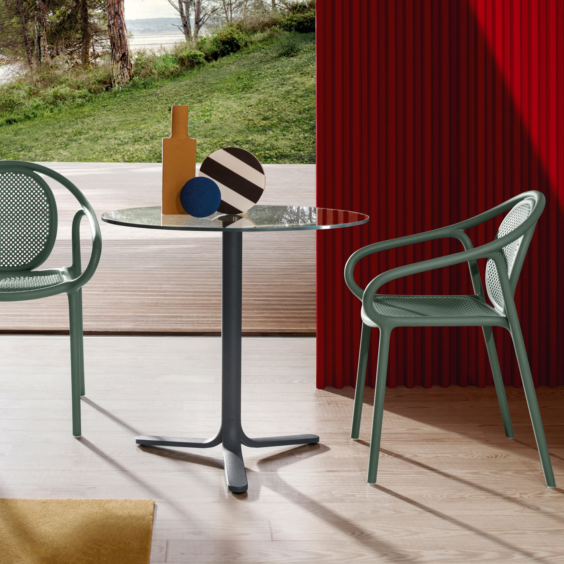 FLUXO contemporary table